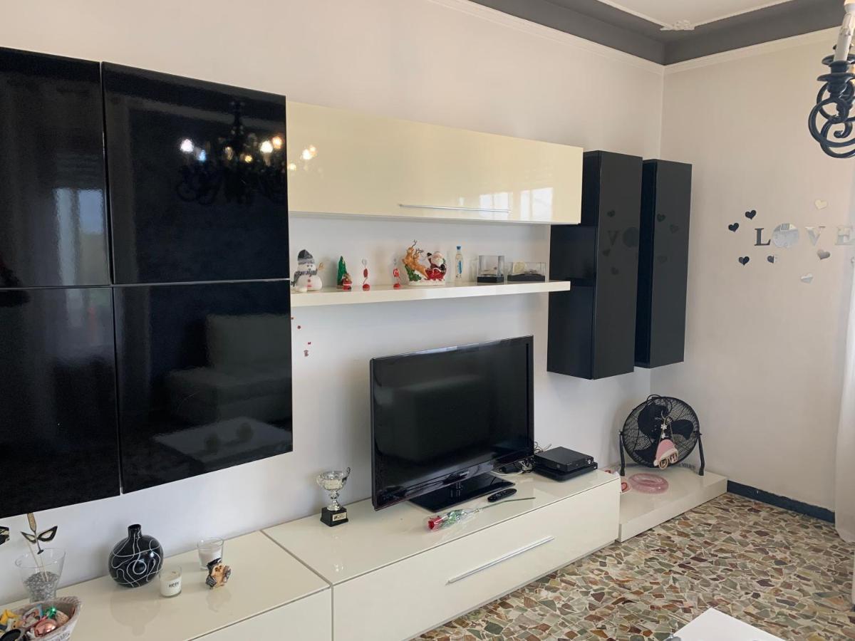 La Casa Di Vale Apartment Marina di Massa Luaran gambar