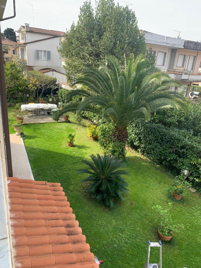 La Casa Di Vale Apartment Marina di Massa Luaran gambar
