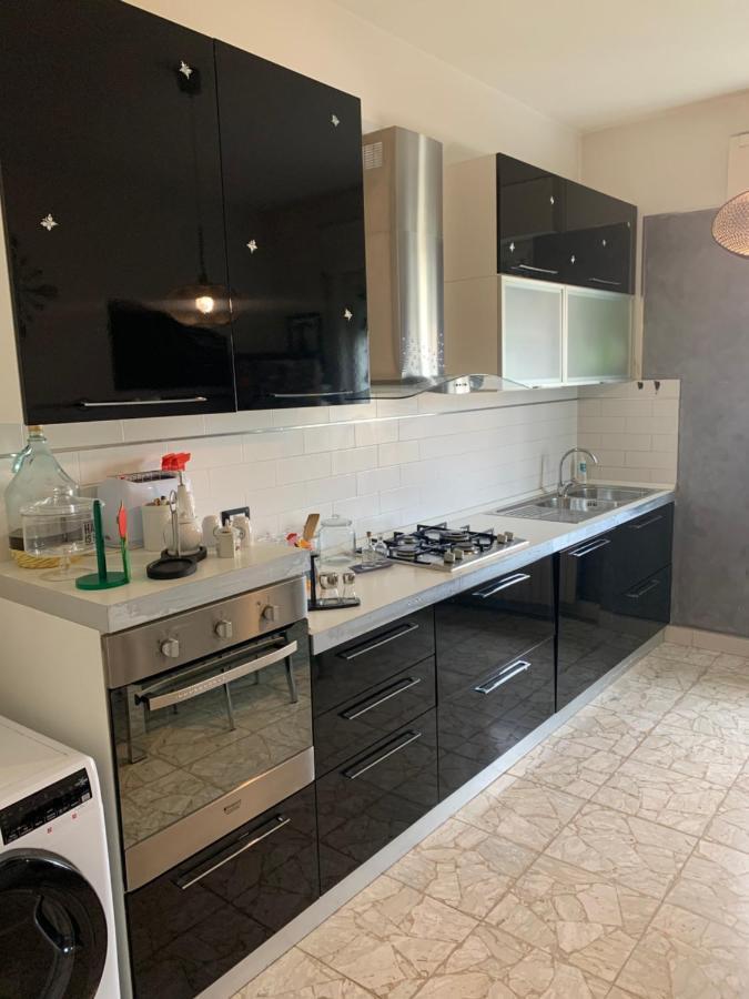 La Casa Di Vale Apartment Marina di Massa Luaran gambar